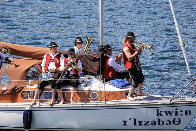 拜仁不仅展 拜仁不仅展